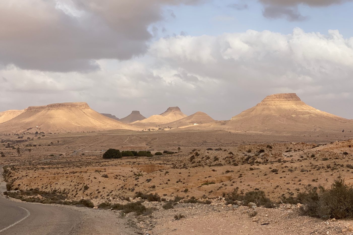 Les montagnes du sud tunisien